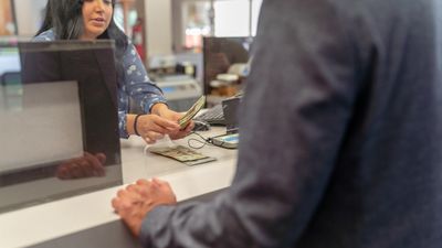 4 Bank Accounts That Will Give You Free Money