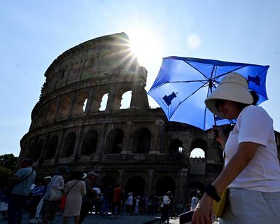 Italian guide collapses and dies while leading Colosseum tour in searing heat