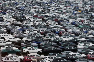 US to hold high tariffs on European cars until Brussels moves to cut tariffs on US goods