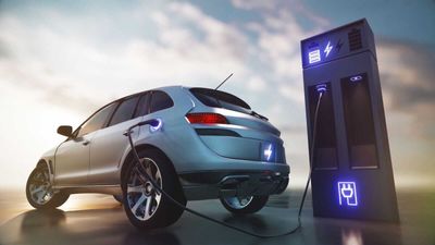 PONY vs. TSLA: Which Is the Better Robotaxi Stock to Buy in August 2025?