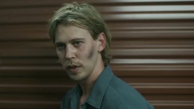 Trainer Showed Off Videos Of A Shirtless Austin Butler In 'Peak Shape' For Hollywood, And It's The Gift That Keeps On Giving