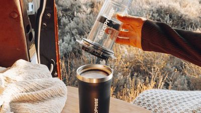 Hate plastic pod machines in hotel rooms? I tried the AeroPress Go Plus to get delicious, non-toxic coffee while traveling