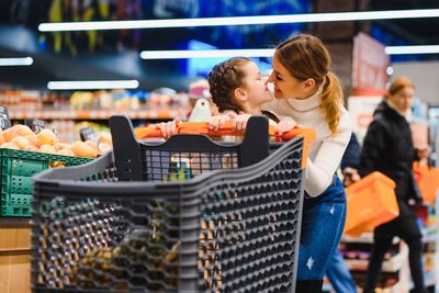 10 Cart Tactics Stores Use To Encourage Overspending