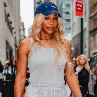 Serena Williams's Take on Fall 2025's Wide-Leg Trouser Trend Belongs in the US Open Stands