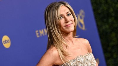 Wait, did Jennifer Aniston just bring back ‘The Rachel’ with her latest layered haircut?