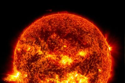 Now AI can predict violent solar flares