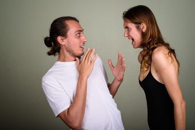 7 Communication Habits Women Have That Backfire in Arguments