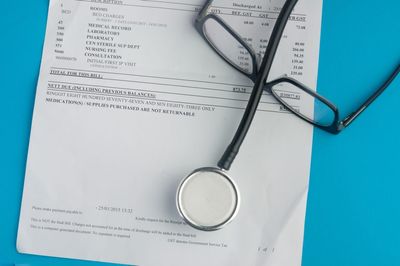 6 Medical Bills That Become Permanent Debt After a Legal Ruling