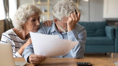 Nearly 42% of Boomers Are Living Paycheck to Paycheck: Here’s How It’s Delaying Retirement