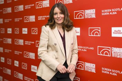 Tina Fey offers advice to writers of Saturday Night Live UK