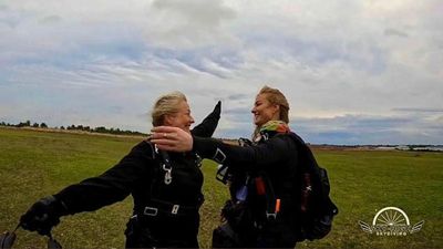 ‘Fell 15,500ft to her death’: Heartbroken skydiver deliberately sabotages backup parachute following breakup