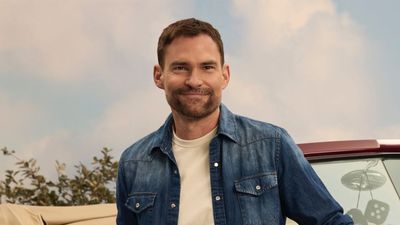 Seann William Scott's About To Get A Big Shifting Gears Raise, But His Divorce Just Shed Light On How He Spends His Income