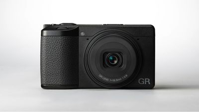 Thank you Ricoh for the new GR IV premium compact, but I'm going to stick with my GR III for now – here's why