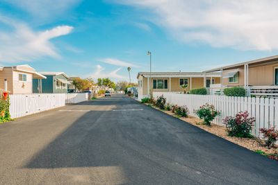 Are Mobile Homes Still a Smart Retirement Option in 2025?