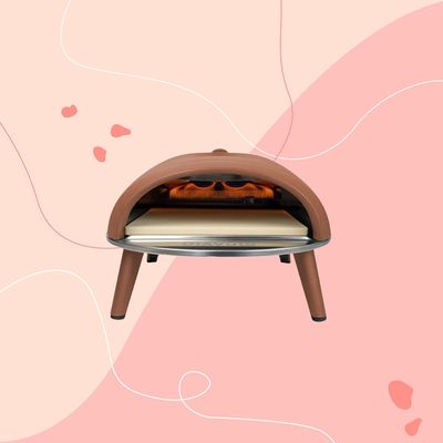 This unbelievably stylish pizza oven is on sale with all the accessories (including gas!) for under £200