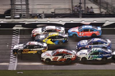 Ryan Blaney wins Daytona finale in epic four-wide photo finish