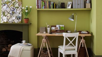 I work from home and have a short attention span – these 3 tricks to reduce visual clutter on my messy desk boost productivity instantly