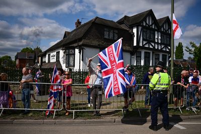 Scuffles, arrests as protesters across UK rally against asylum hotels