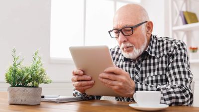 I’m a Financial Expert: This Is the No. 1 Mistake Americans Make When Buying ETFs