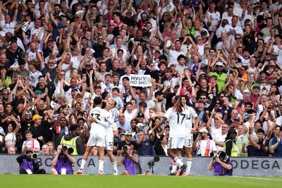Man Utd remain winless after Emile Smith Rowe equaliser earns Fulham a point