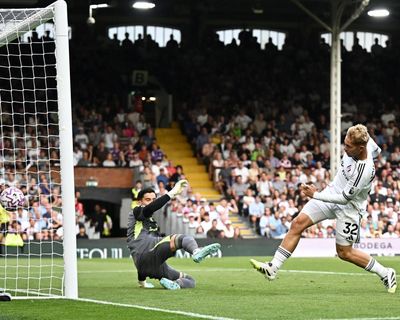 Emile Smith Rowe’s instant impact for Fulham denies Manchester United