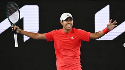 Novak Djokovic vs Learner Tien: An Unfolding Battle of Tennis Titans at the 2025 US Open