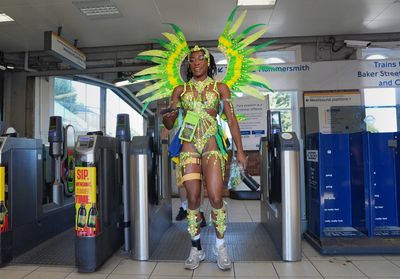 London travel news LIVE: Latest Tube and train updates as huge crowds head to Notting Hill Carnival