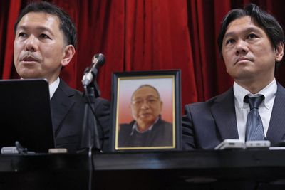 Tokyo authorities apologise at grave of wrongfully accused man