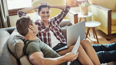 5 ‘Quiet’ Habits That Show You’re Doing Better With Your Money Than You Think, According to Dasha Kennedy
