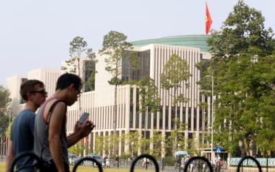 Typhoon Kajiki Hits Vietnam, Thousands Evacuated