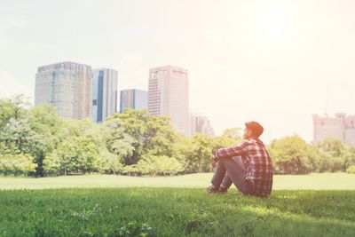 9 Brutal Truths About Why Men Stay Single Longer Than They Admit