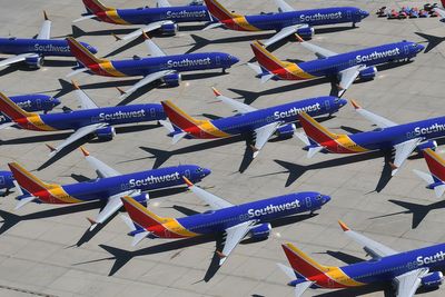 Southwest Airlines' Demands Plus-Size Passengers Book Extra Seats in Advance Starting January 27