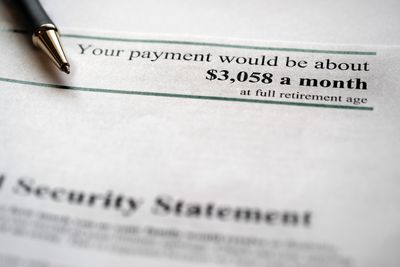 6 Reasons Social Security Payments Are Quietly Dropping in 2025