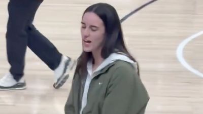 Caitlin Clark Seen Sharing Sweet Moment With Young Fans During Fever’s Loss to Lynx