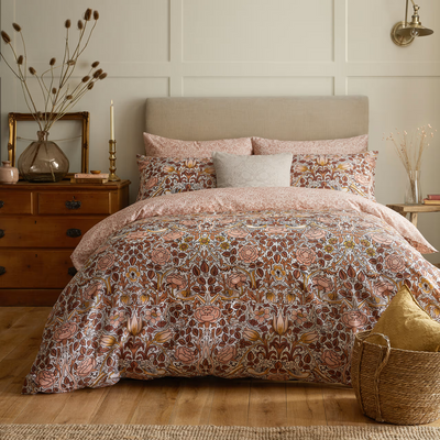 The M&S x William Morris bedding is some of the best I’ve seen – these are the sets I’d choose for my home