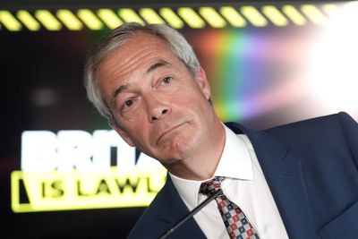 Nigel Farage vows to scrap UK human rights law to tackle small boats crisis