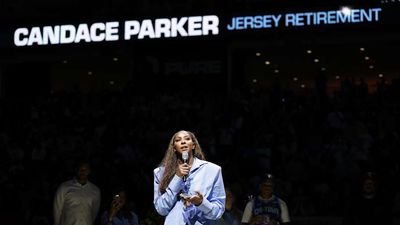 Aces Stars Honored Candace Parker With Classy Gesture Ahead of Sky Jersey Retirement