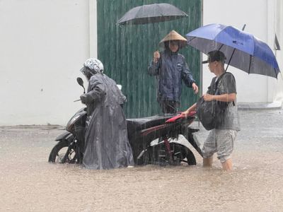 Three killed after ‘absolutely terrifying’ Typhoon Kajiki lashes Vietnam