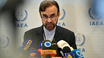Iran and Europe hold Geneva nuclear talks as sanctions deadline looms