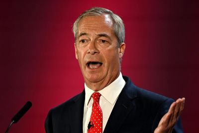 'Threat to public order' unless small boats stopped says Nigel Farage as he lays out Reform immigration plans