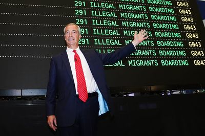 Reform ‘could deport 600,000 asylum seekers’ under immigration plan