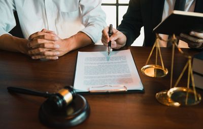 7 Legal Documents That Expire Without You Noticing