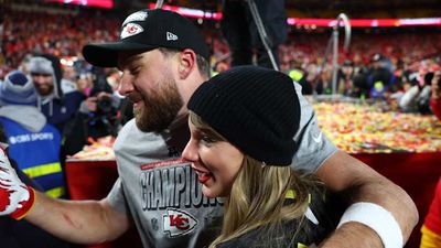 Taylor Swift, Travis Kelce Announce Engagement With Perfect Instagram Post