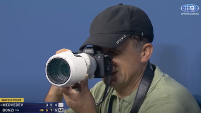 Photographer Selcuk Acar calls himself the “victim” in the center of US Open tennis chaos, but I think he's clearly in the wrong!