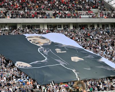 The unlikeliest of tactical chameleons: how Howe is holding Newcastle together