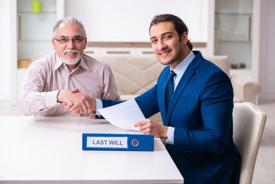 Should You Ever Name a Non-Family Member as Executor of Your Will?