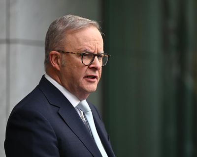 Labor accused of playing ‘catch up’ on Iran – as it happened