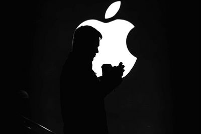 Apple Foldable iPhone Leak Reveals Radical Redesign That Could Rewrite the Rulebook