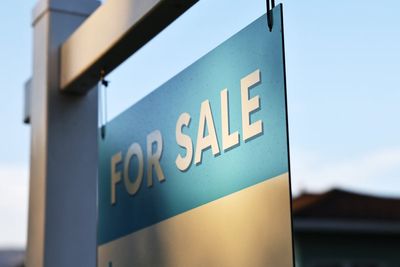 Here’s why more homeowners are delisting their properties rather than lowering their asking price