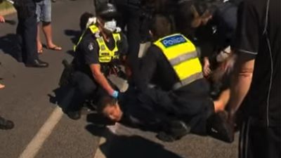 Alleged cop killer's issues with authority laid bare